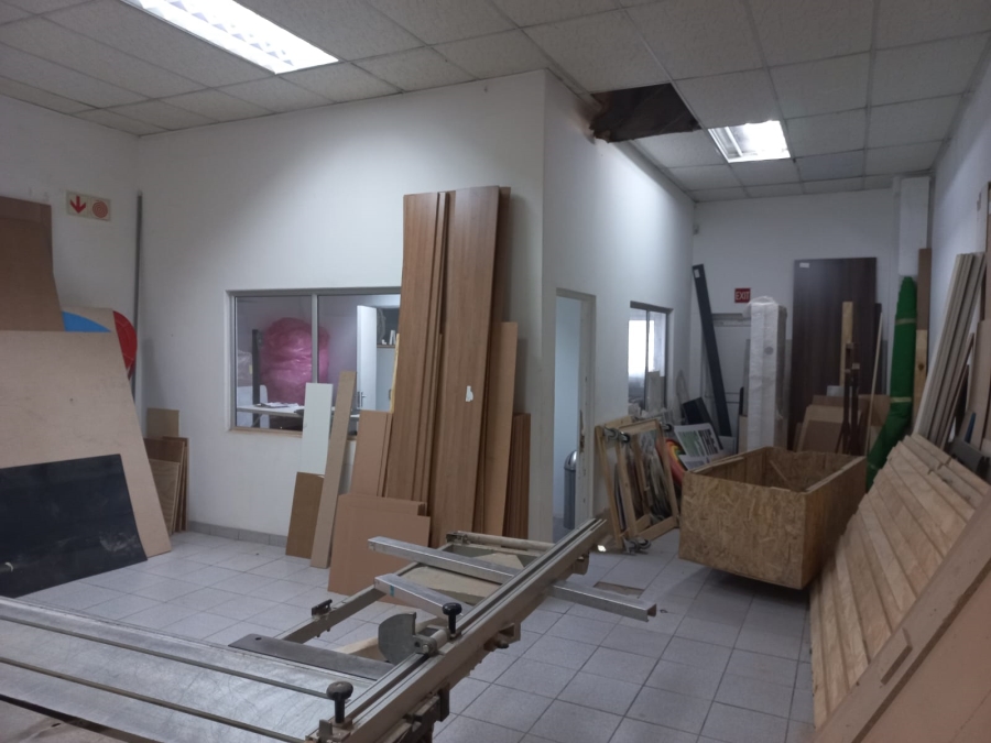 To Let commercial Property for Rent in Paarden Eiland Western Cape